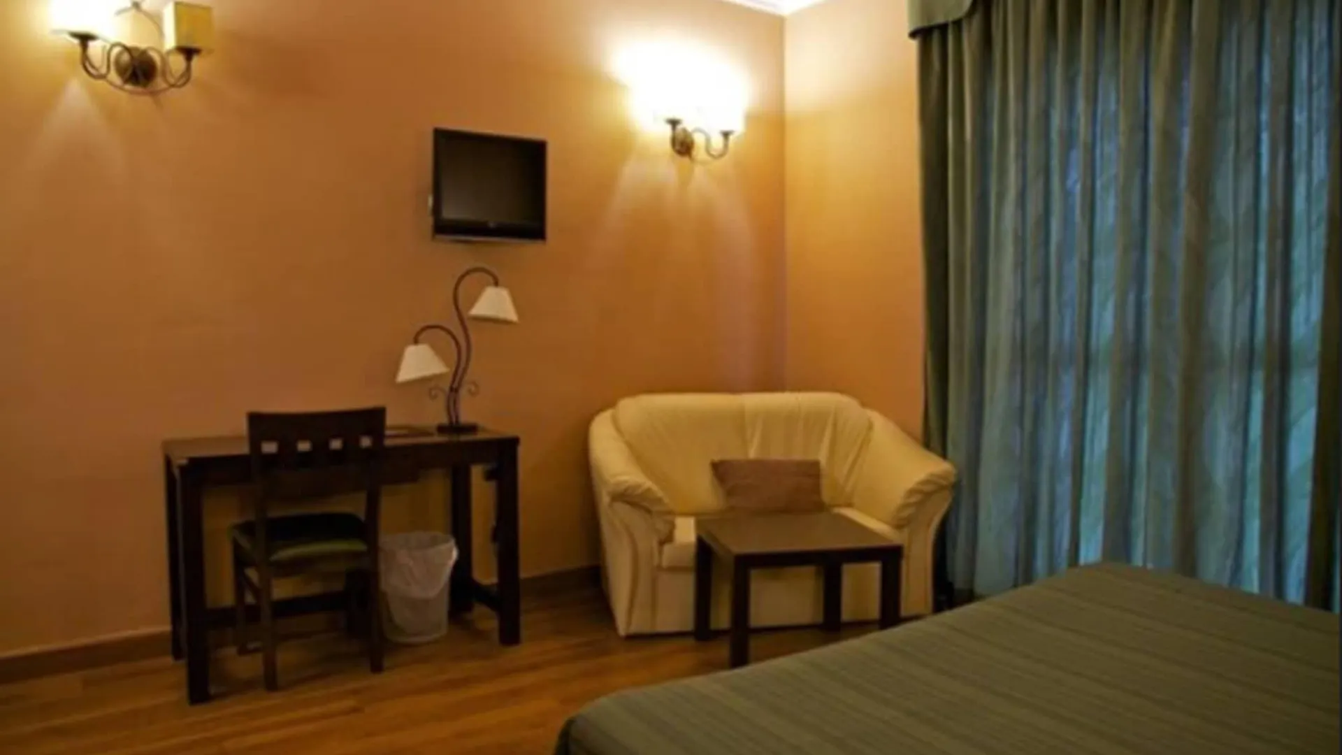 *** Hotel Los Dolmenes Antequera Spanien