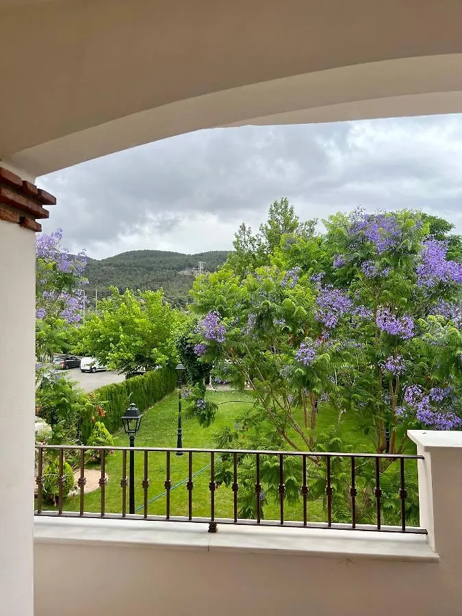 Los Dolmenes Antequera